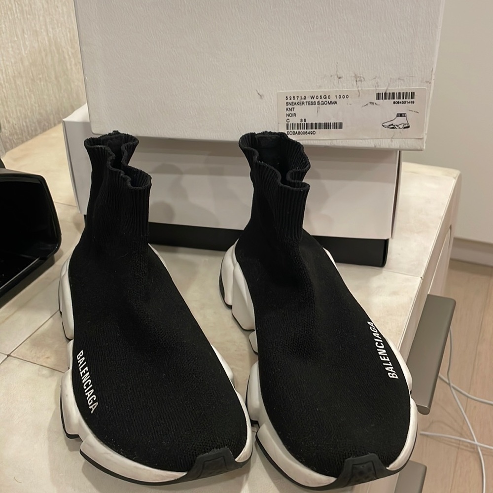 BALENCIAGA BLACK AND WHITE SOCK SNEAKER